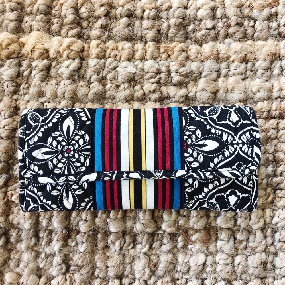 NWOT Vera Bradley Trifold Magnetic Wallet